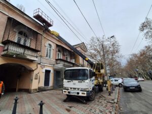 Автокран - автовишка 2 в 1 Hyundai
